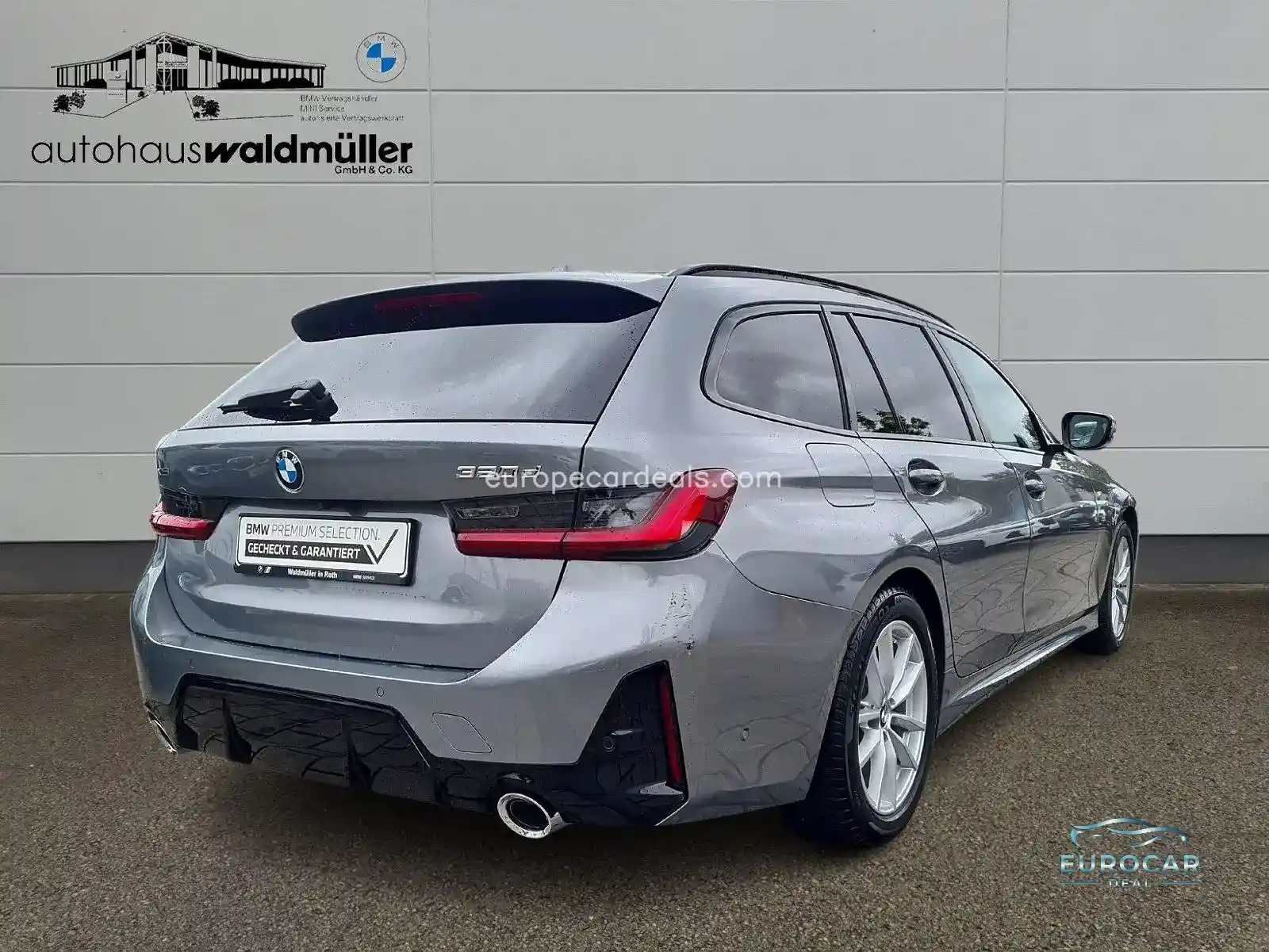 BMW 320