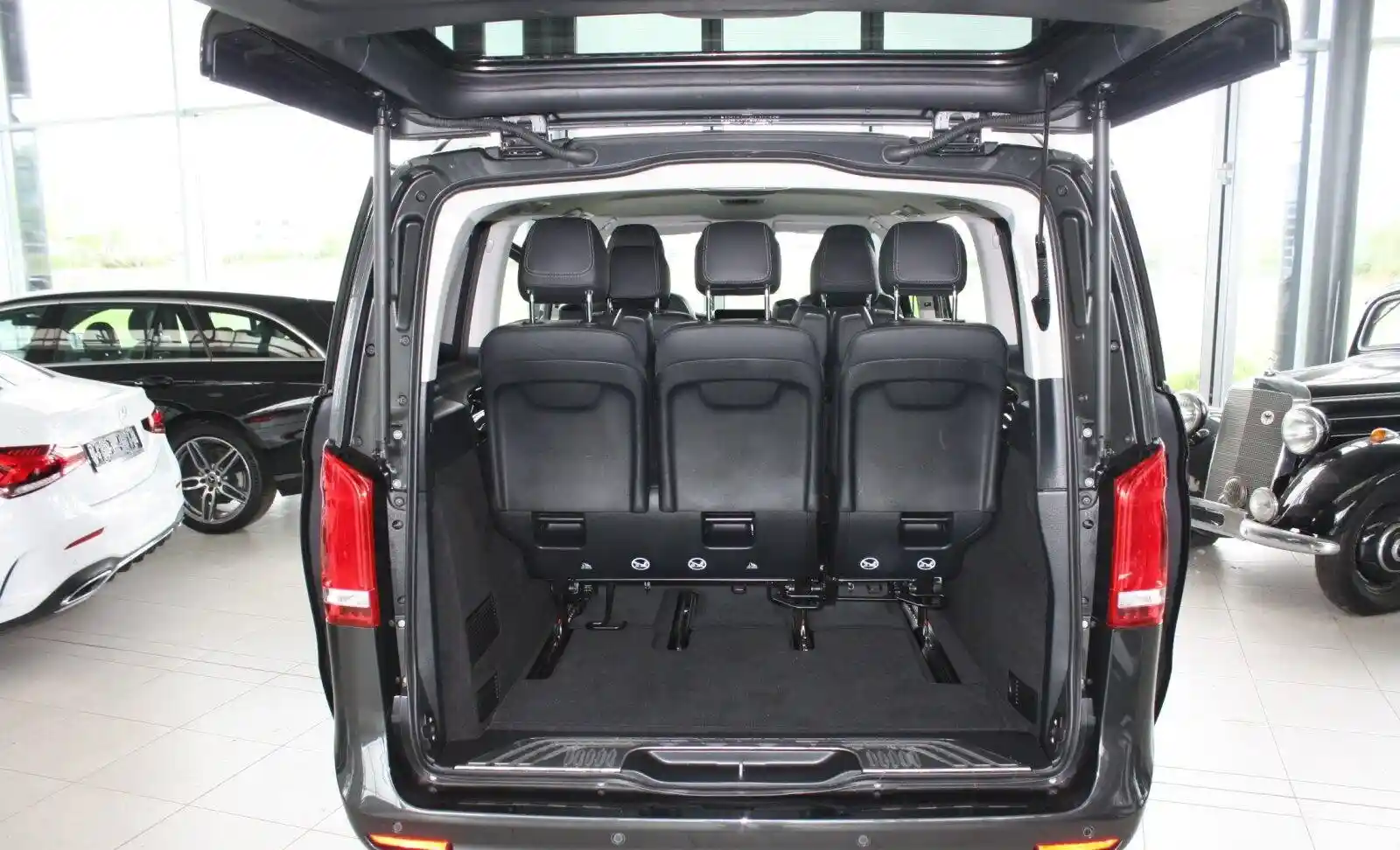 Mercedes-Benz V 250
