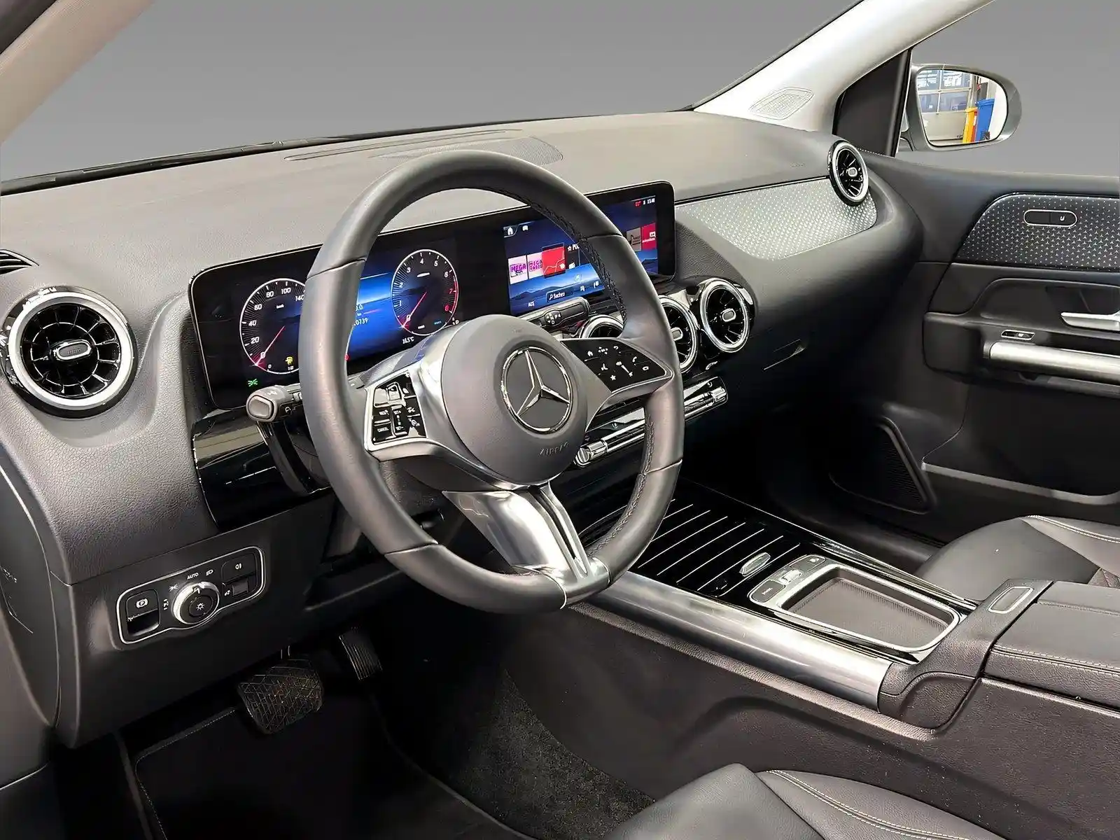 Mercedes-Benz B 180