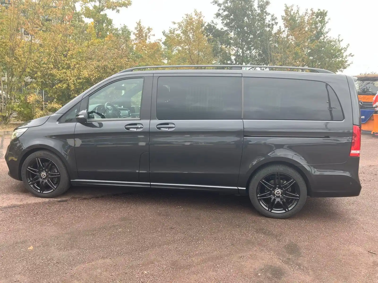 Mercedes-Benz V 250
