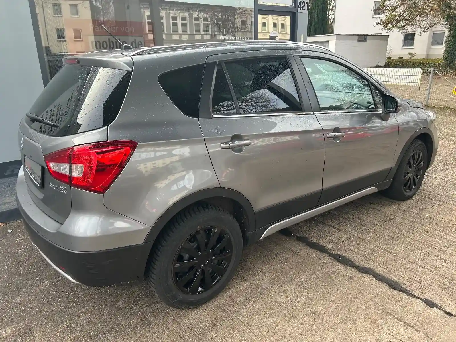 Suzuki SX4