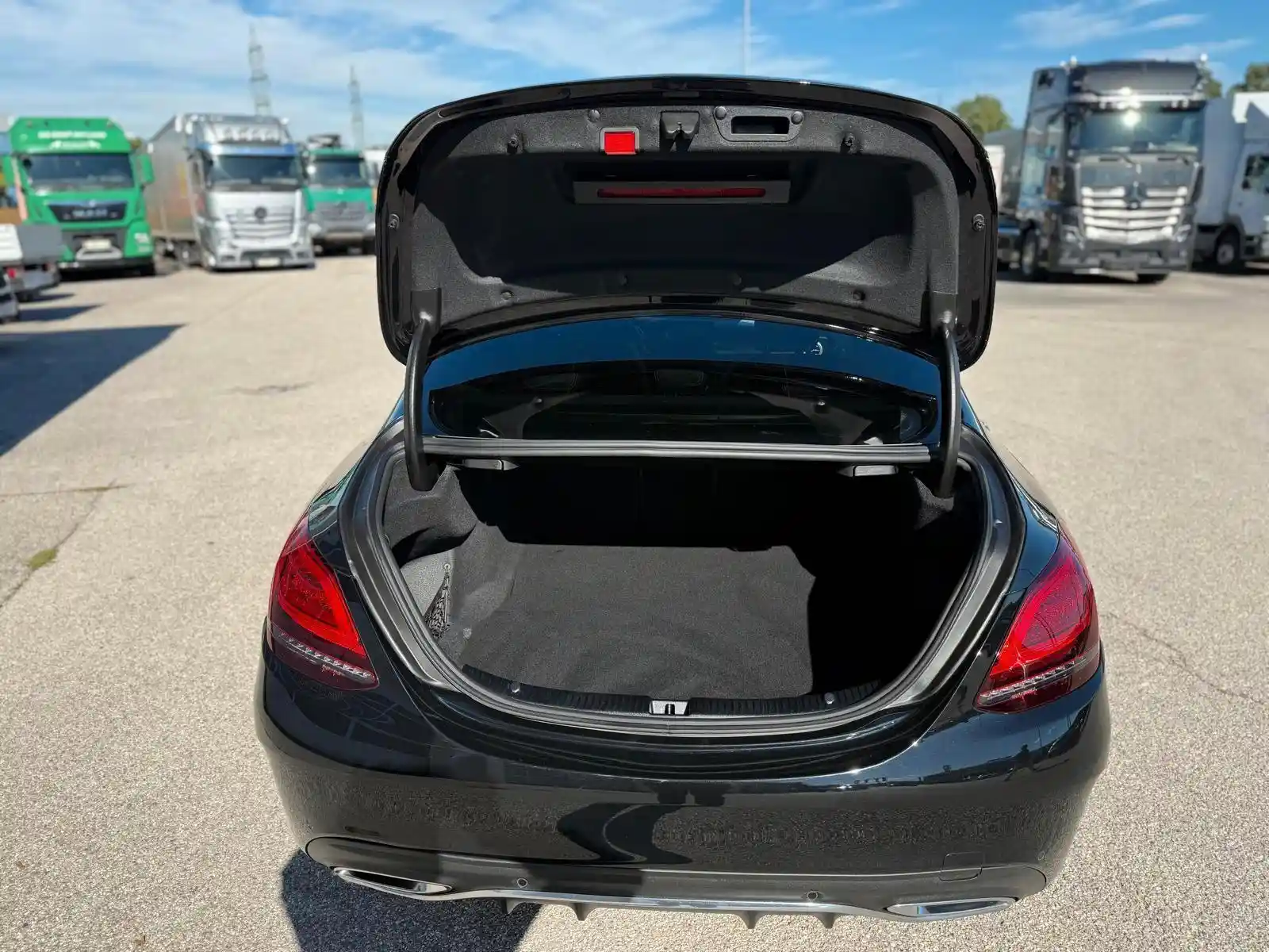 Mercedes-Benz C 220
