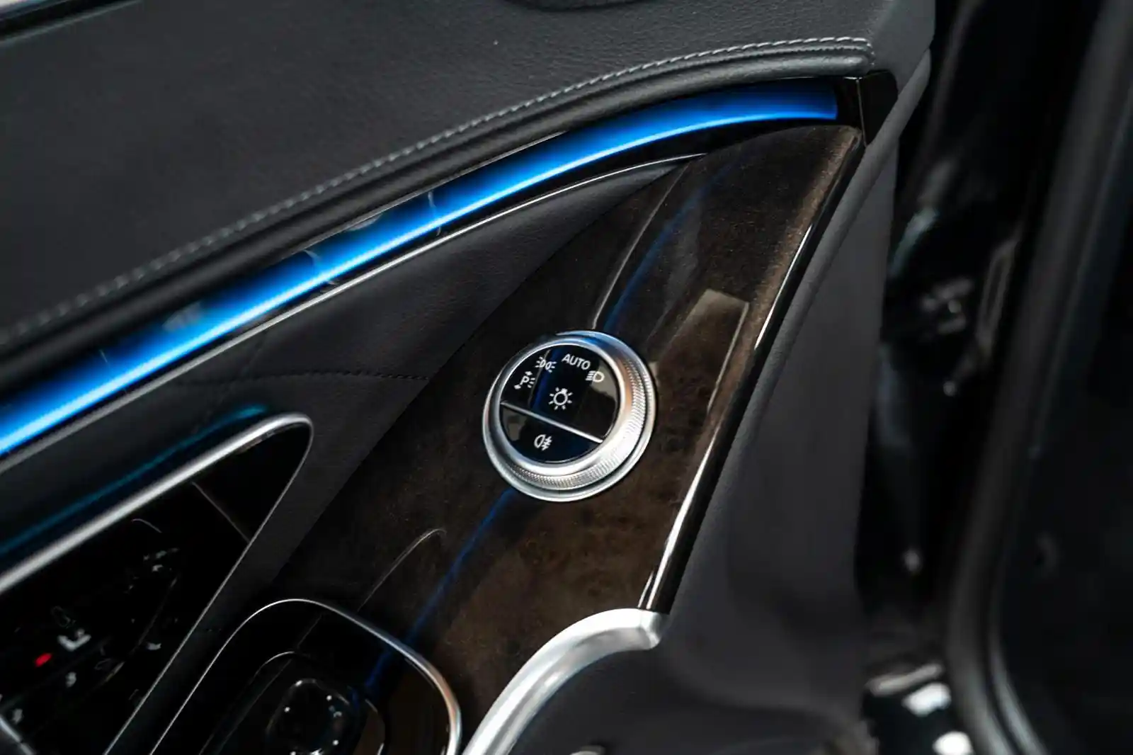 Mercedes-Benz S 500