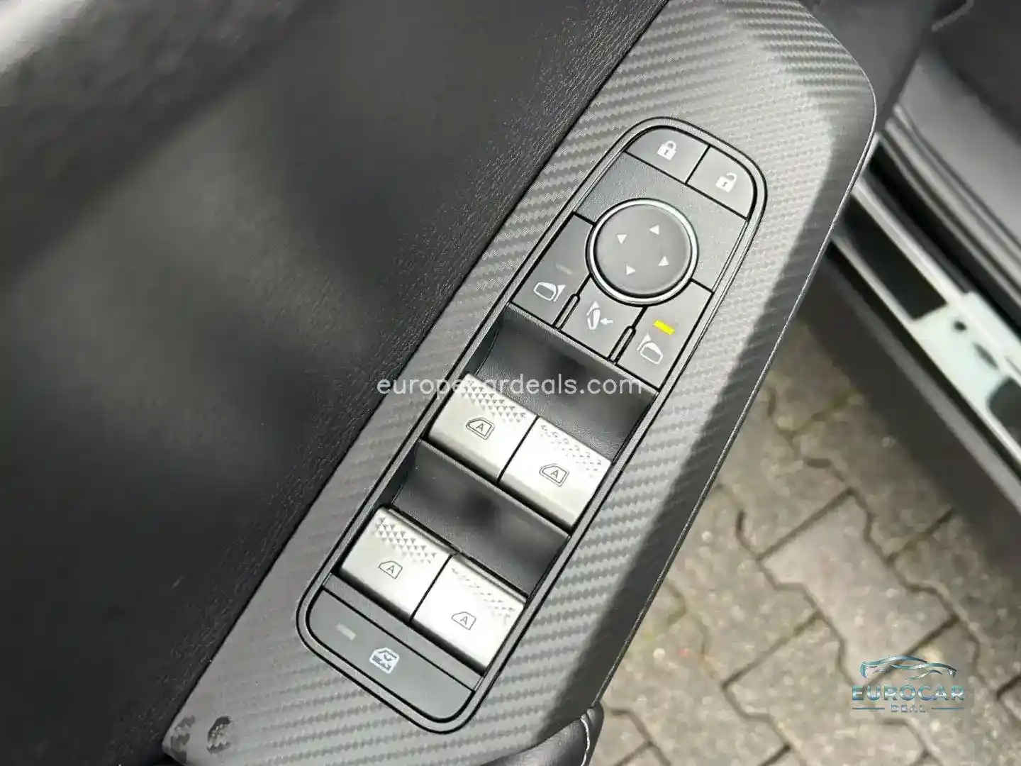Mitsubishi Plug-in Hybrid Outlander