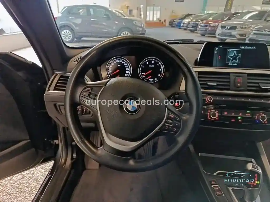 BMW 218