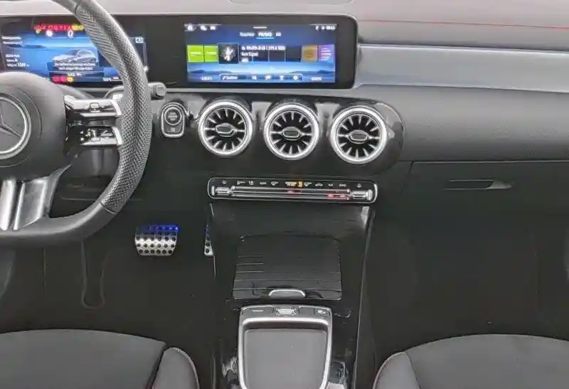 Mercedes-Benz CLA 200 Shooting Brake