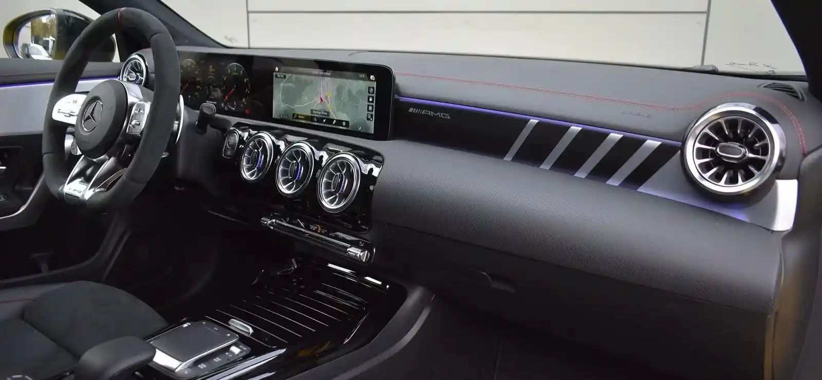 Mercedes-Benz CLA 45 AMG Shooting Brake