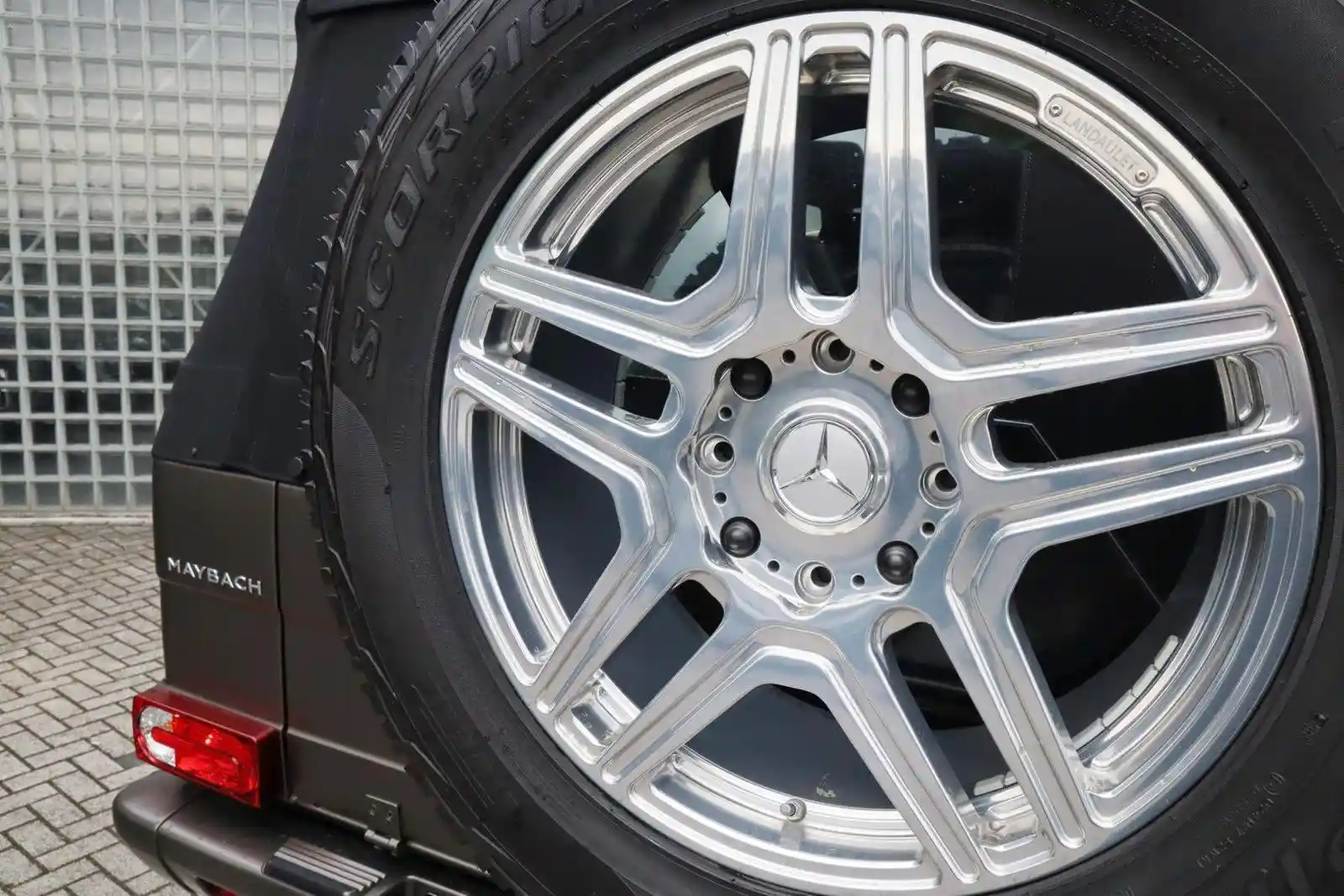 Mercedes-Benz G 65 AMG