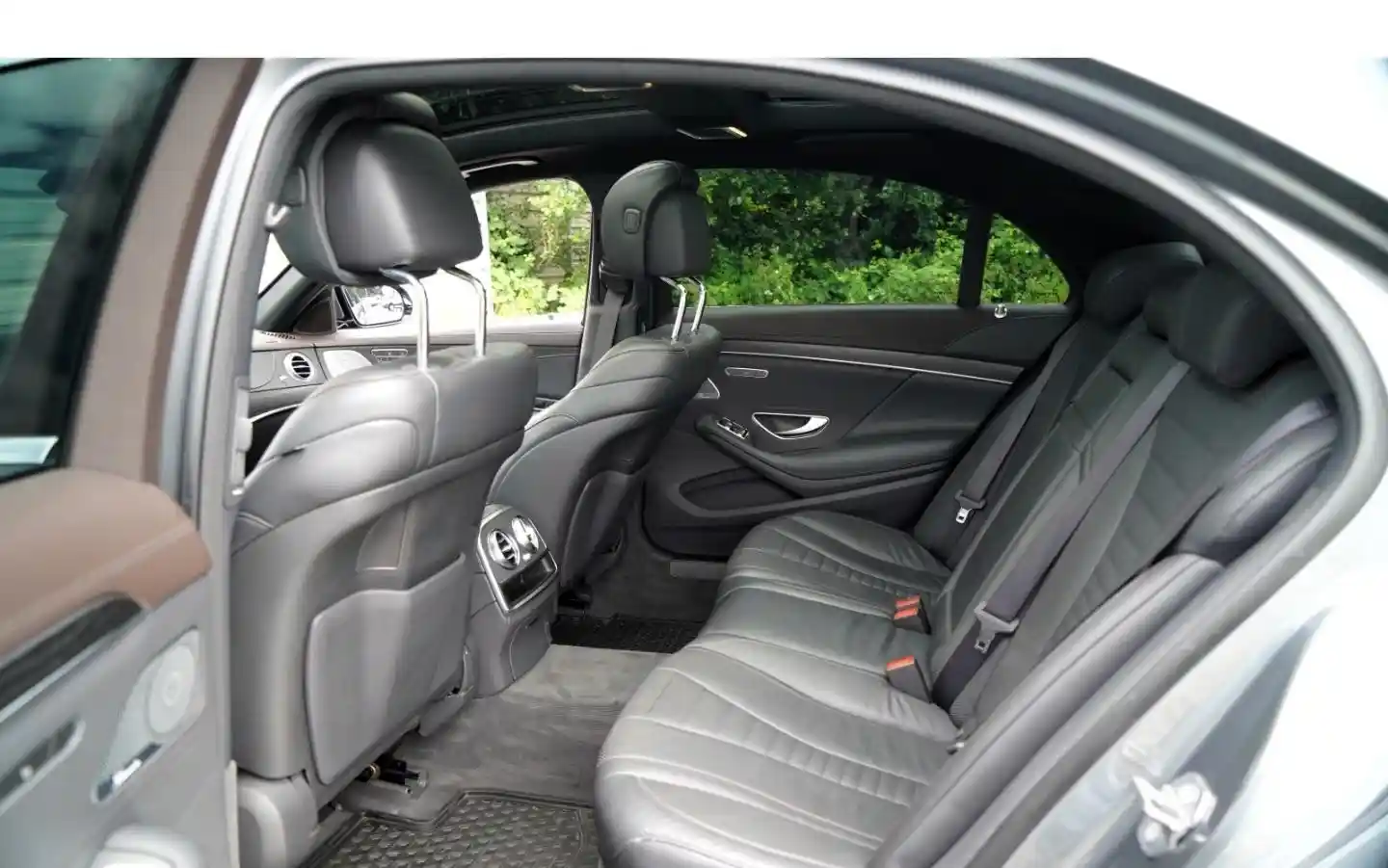 Mercedes-Benz S 400