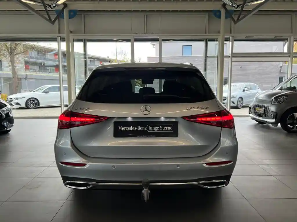 Mercedes-Benz C 180