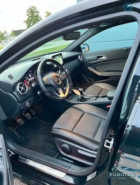 Mercedes-Benz A 180