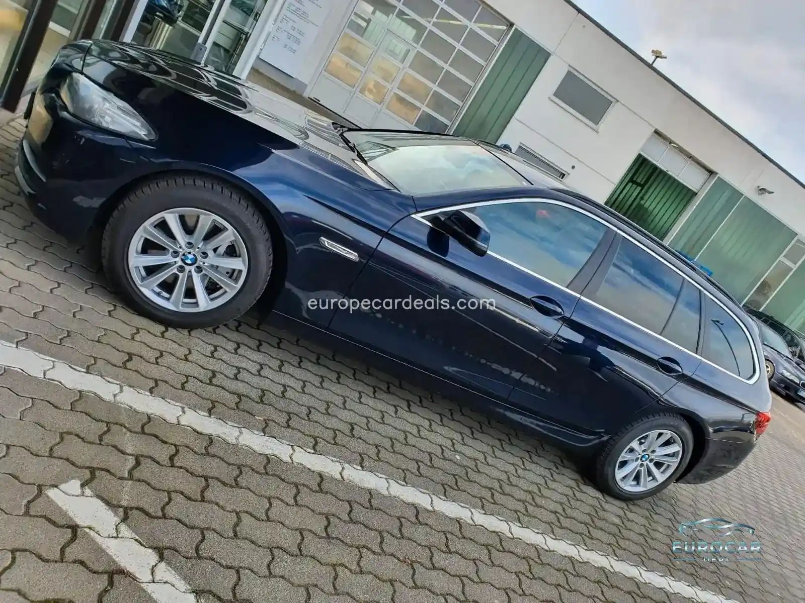 BMW 525
