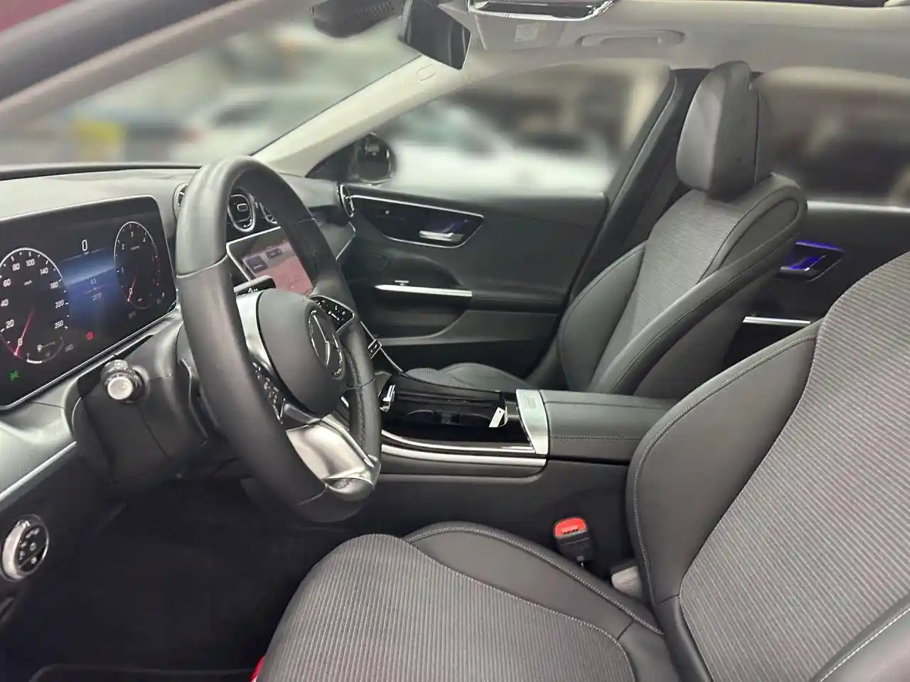 Mercedes-Benz C 220