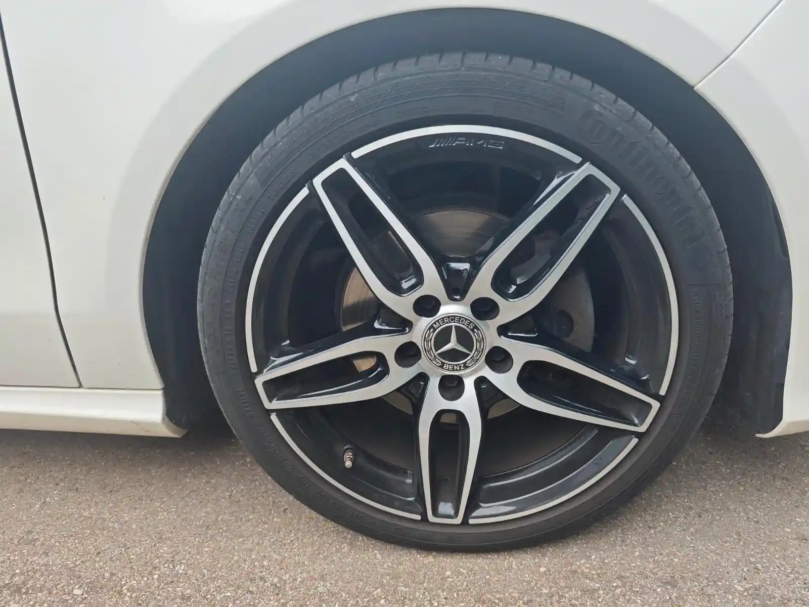 Mercedes-Benz CLA 200 Shooting Brake