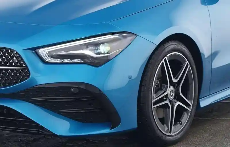 Mercedes-Benz CLA 180