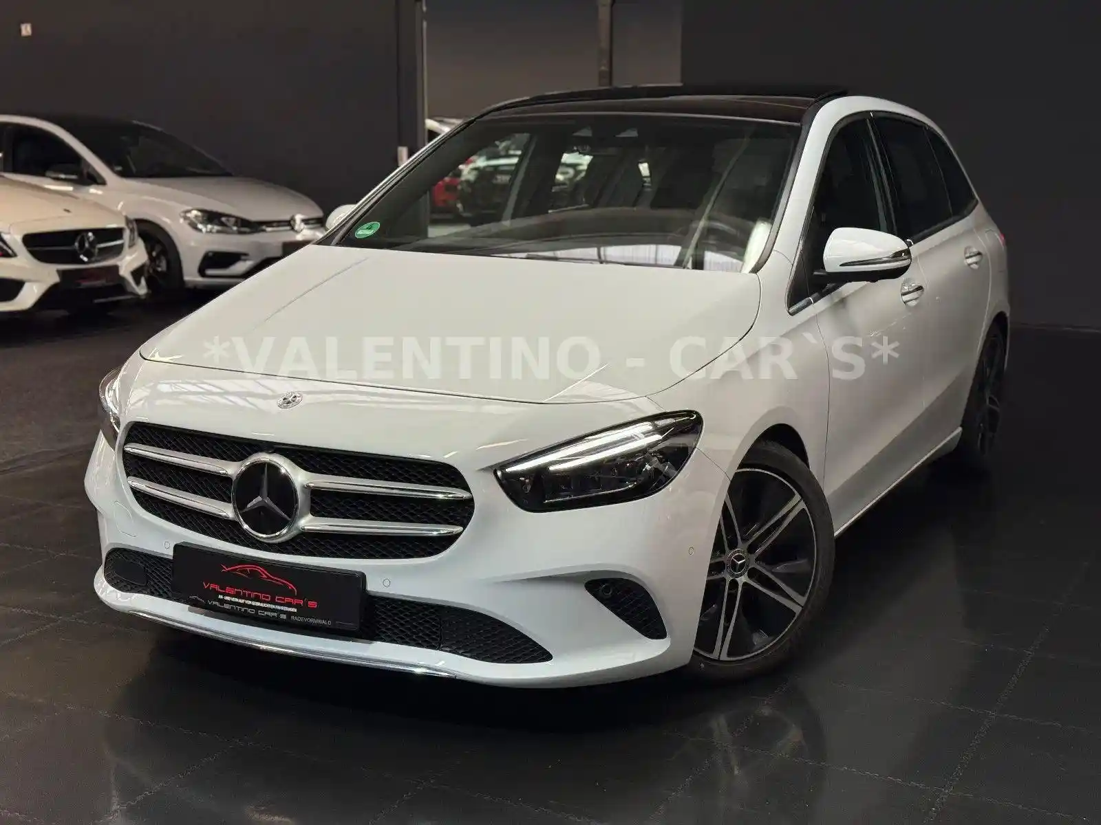 Mercedes-Benz B 220