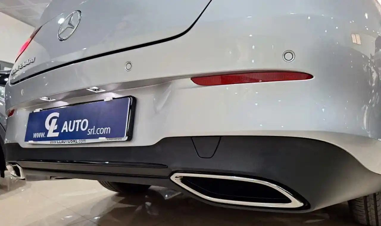 Mercedes-Benz CLA 200
