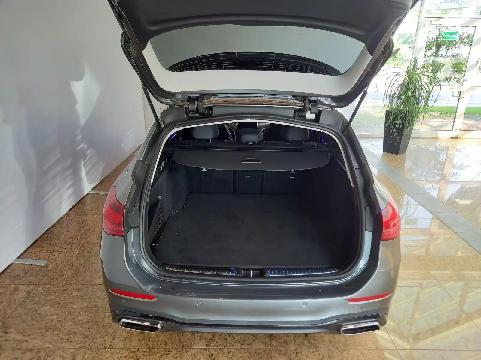 Mercedes-Benz C 180