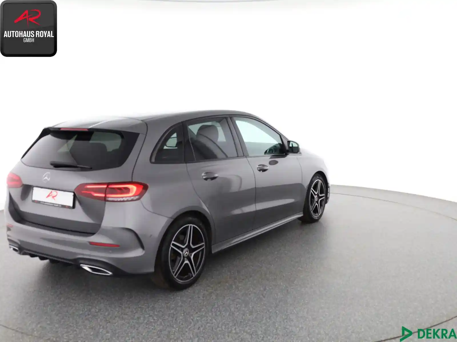 Mercedes-Benz B 220