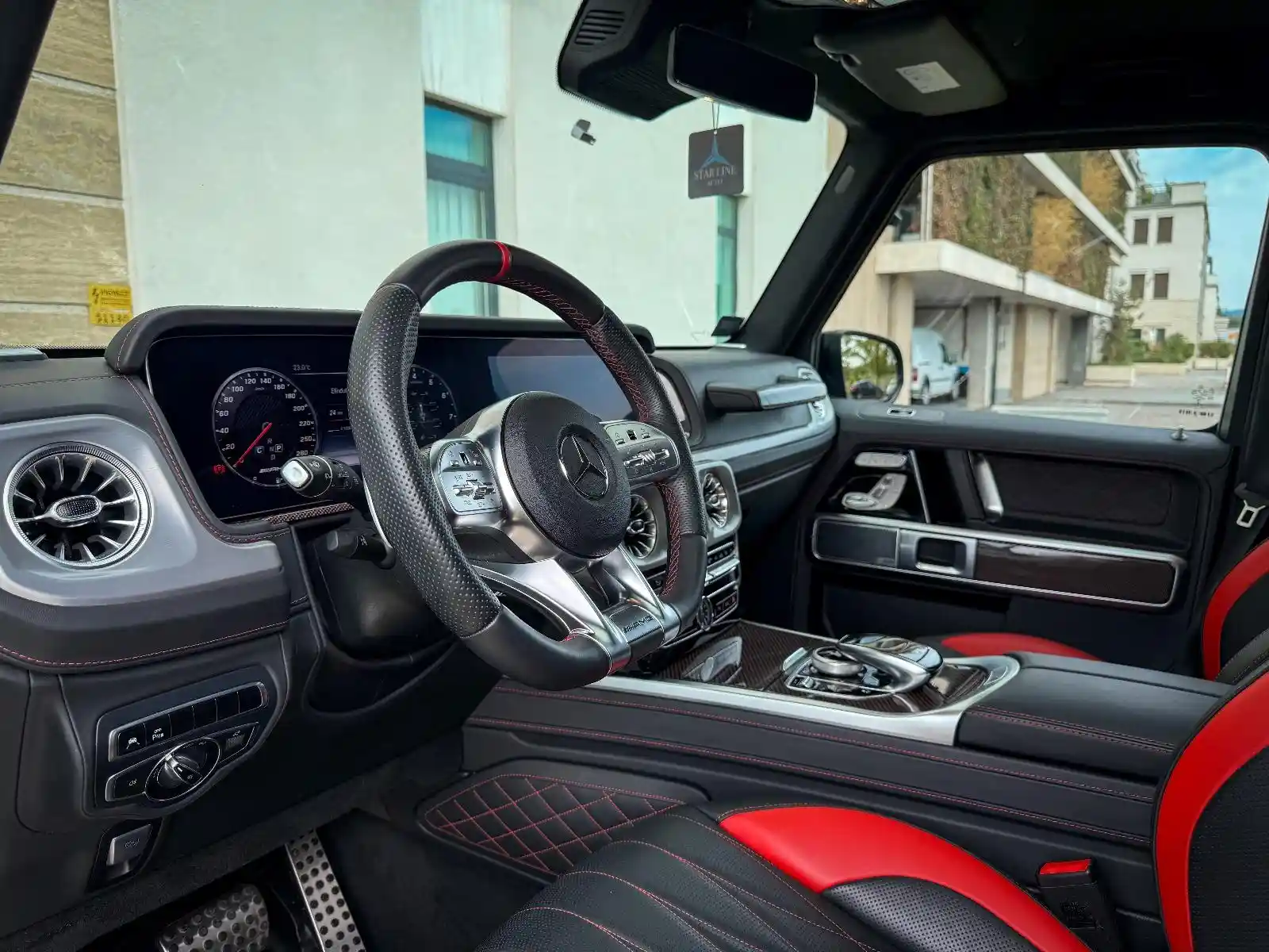 Mercedes-Benz G 63 AMG