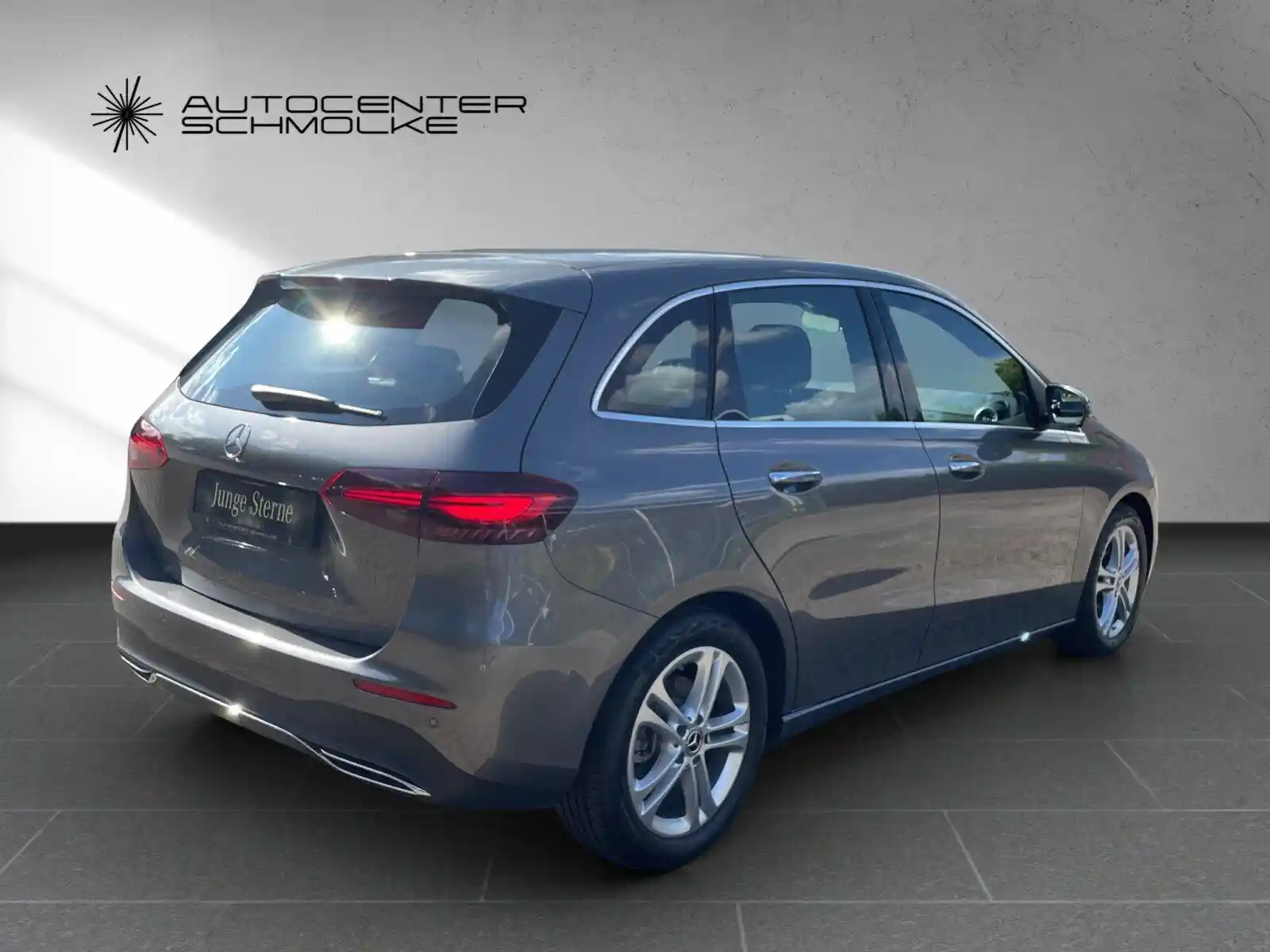 Mercedes-Benz B 200