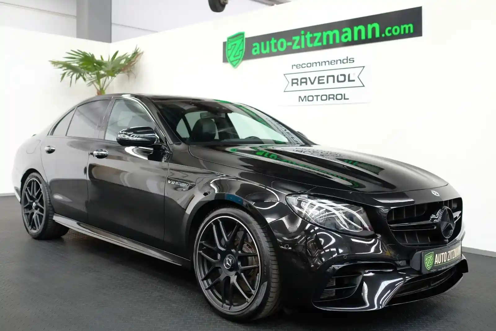 Mercedes-Benz E 63 AMG
