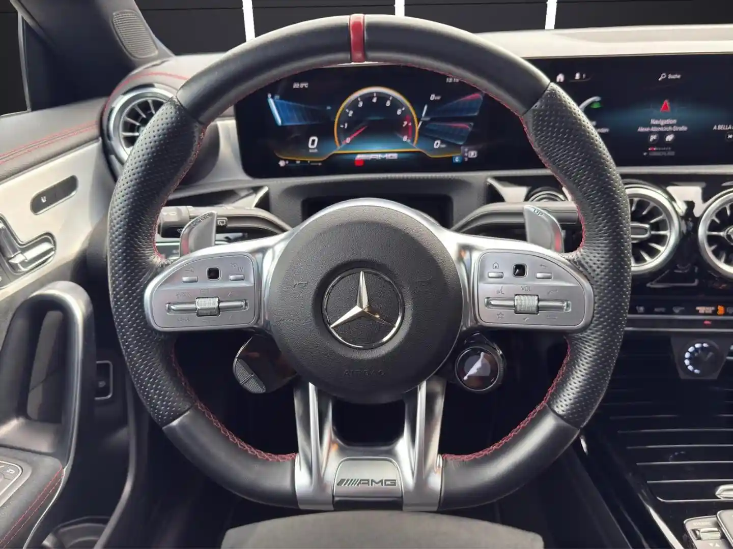 Mercedes-Benz CLA 35 AMG Shooting Brake