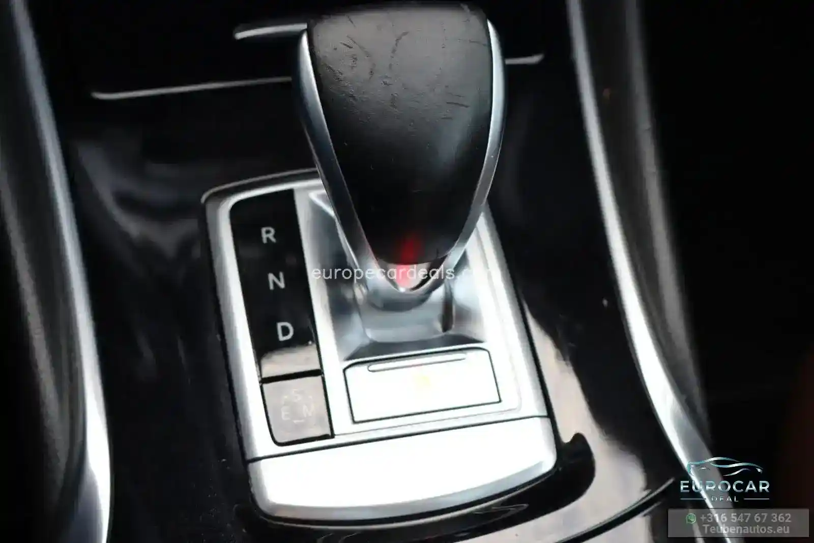 Infiniti Q30