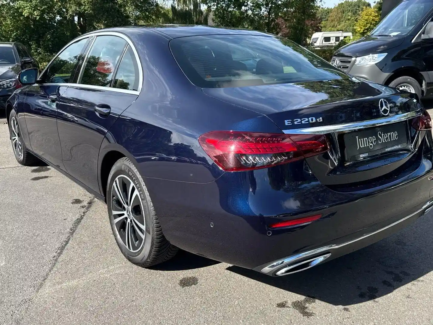 Mercedes-Benz E 220
