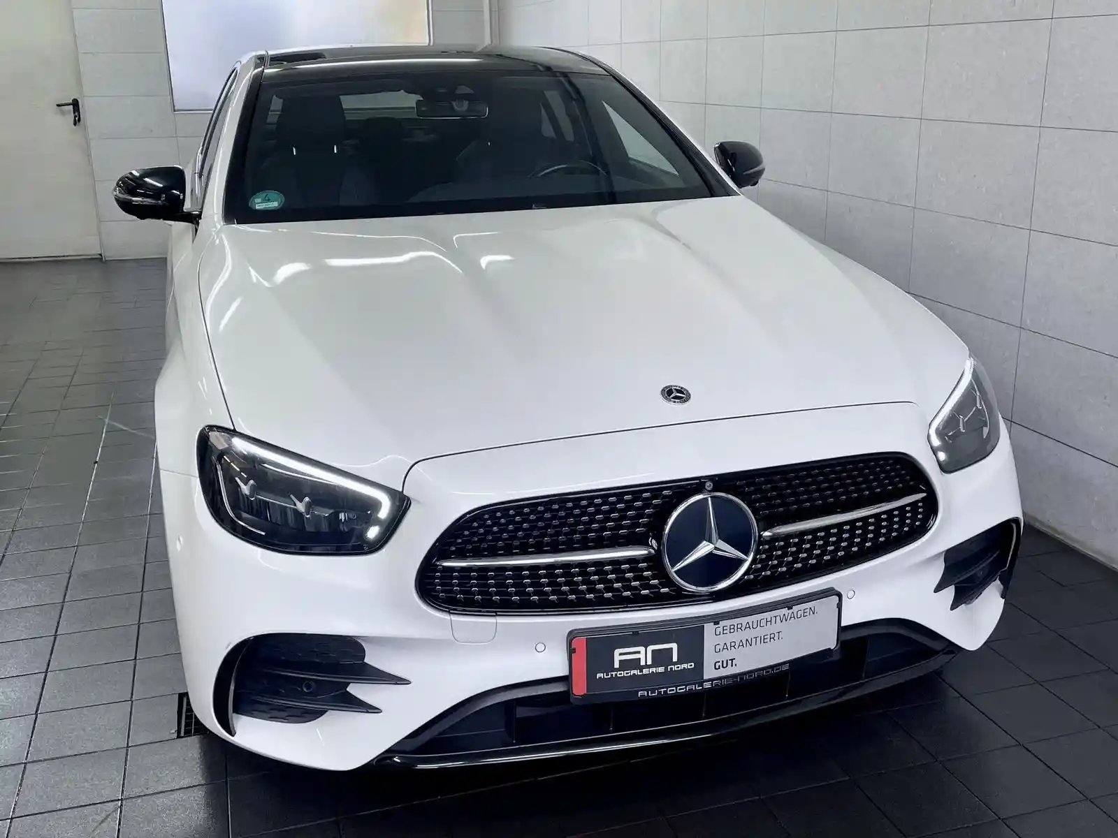 Mercedes-Benz E 300