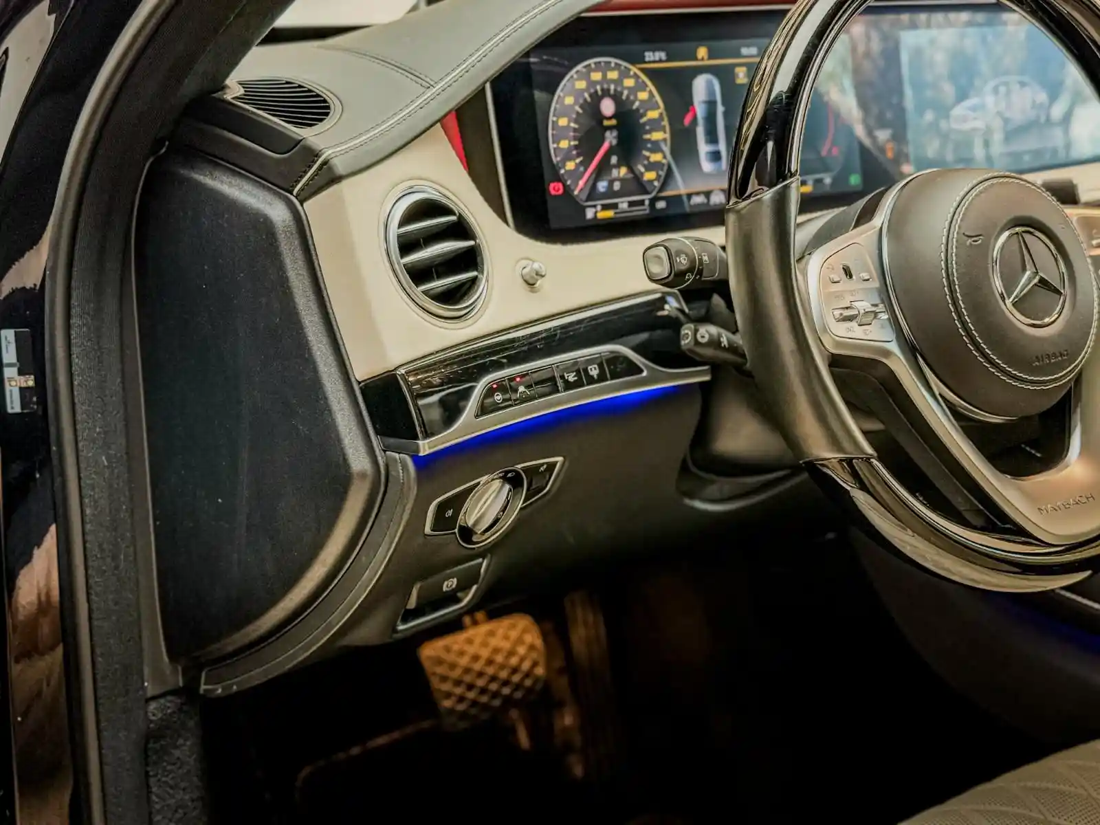 Mercedes-Benz S 560