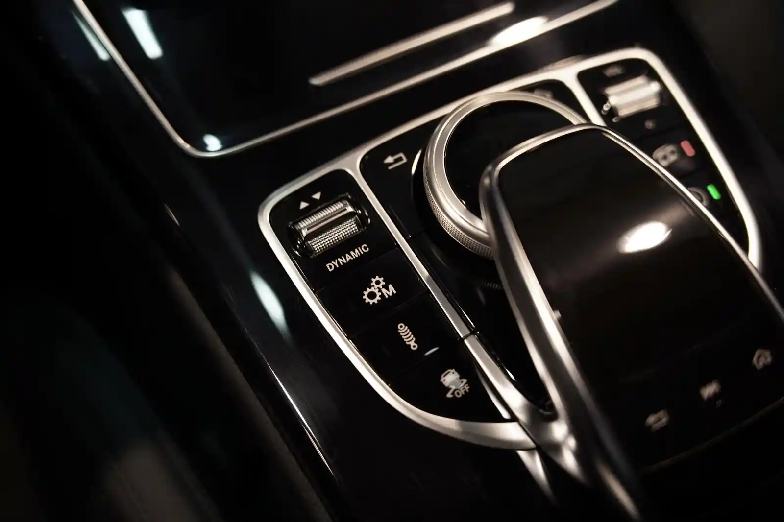 Mercedes-Benz C 63 AMG