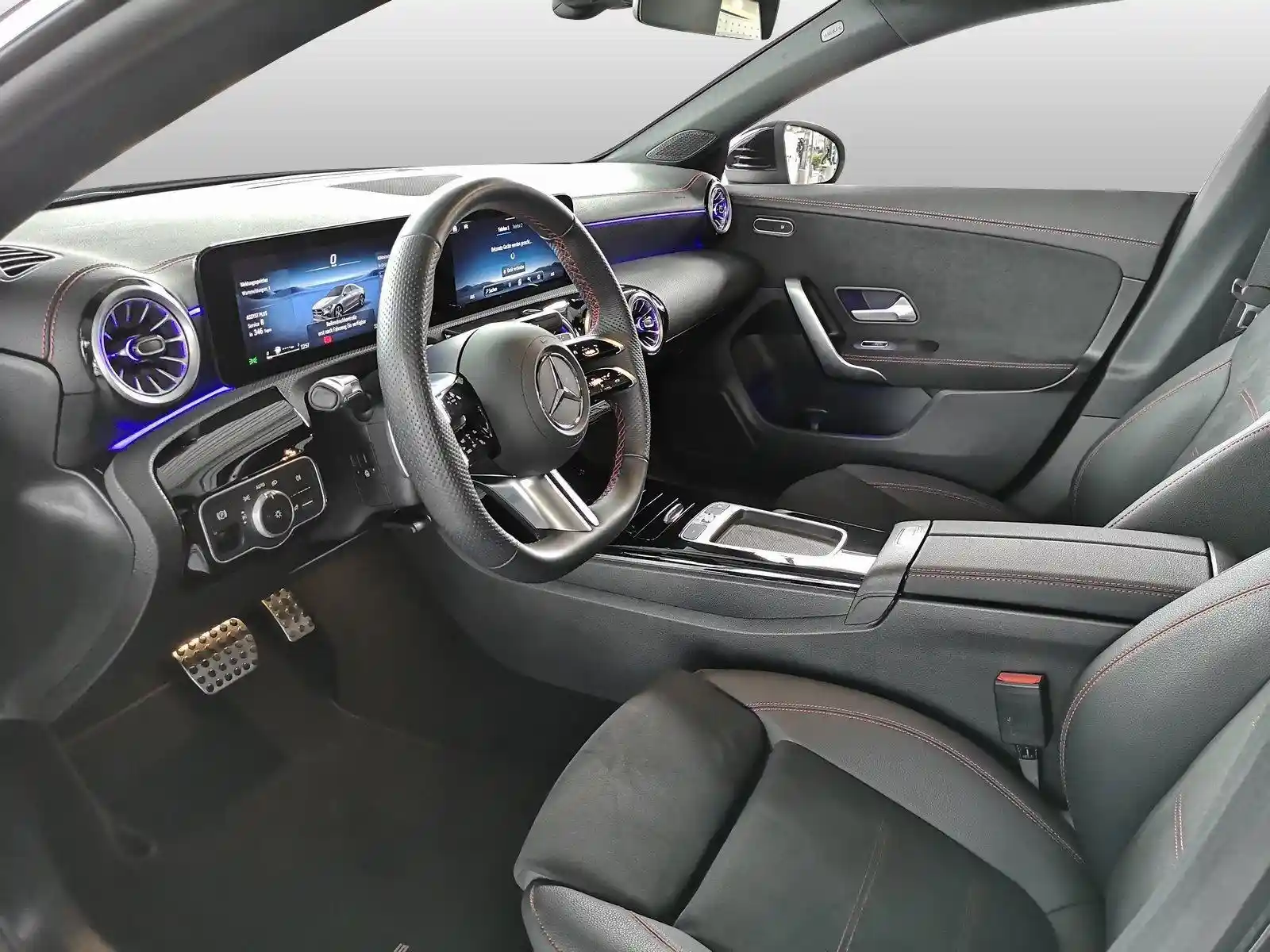 Mercedes-Benz CLA 180