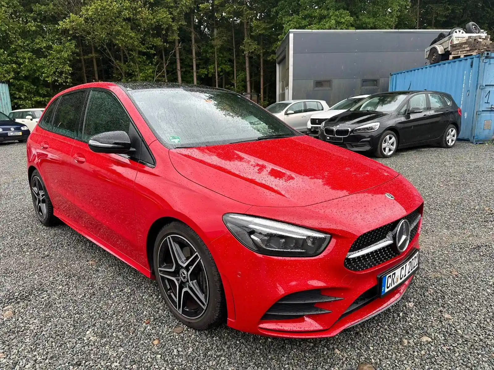 Mercedes-Benz B 180