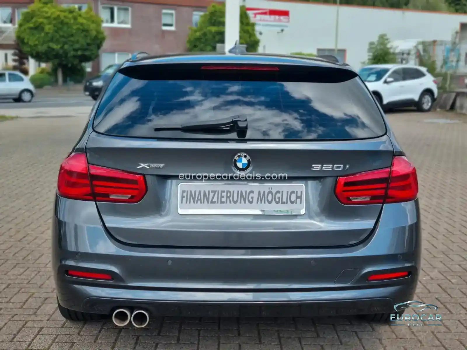 BMW 320