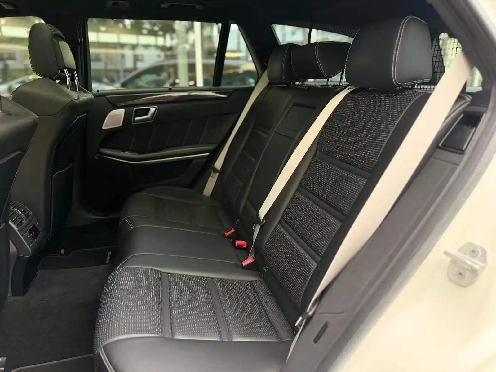 Mercedes-Benz E 63 AMG