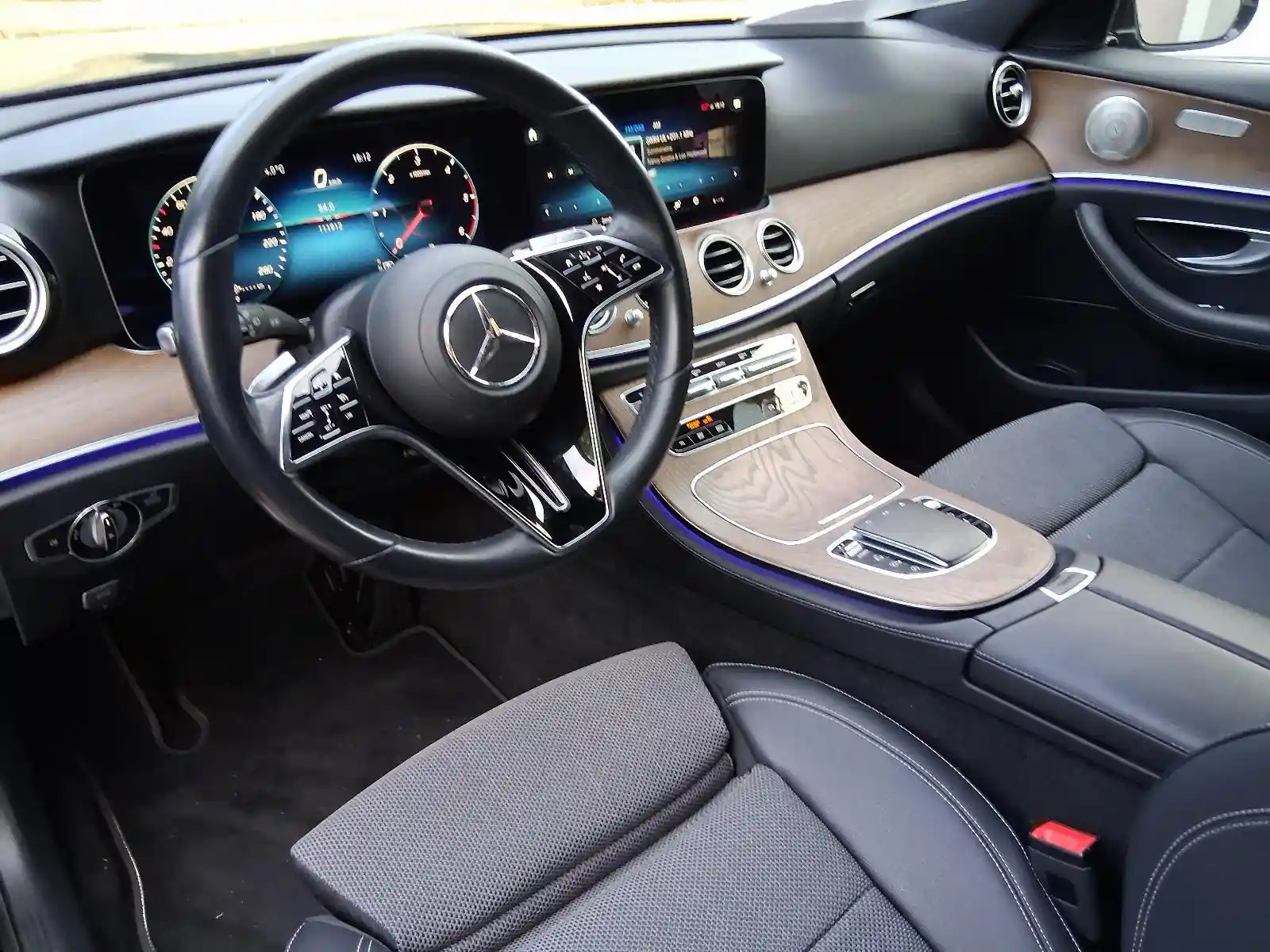 Mercedes-Benz E 220