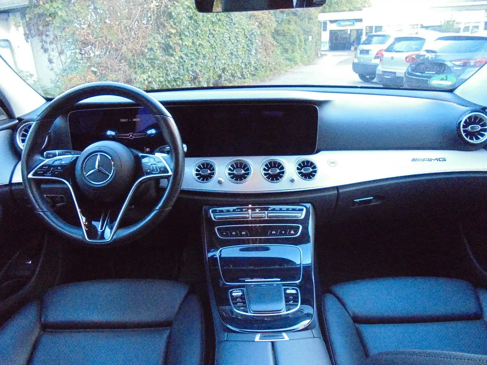 Mercedes-Benz E 200