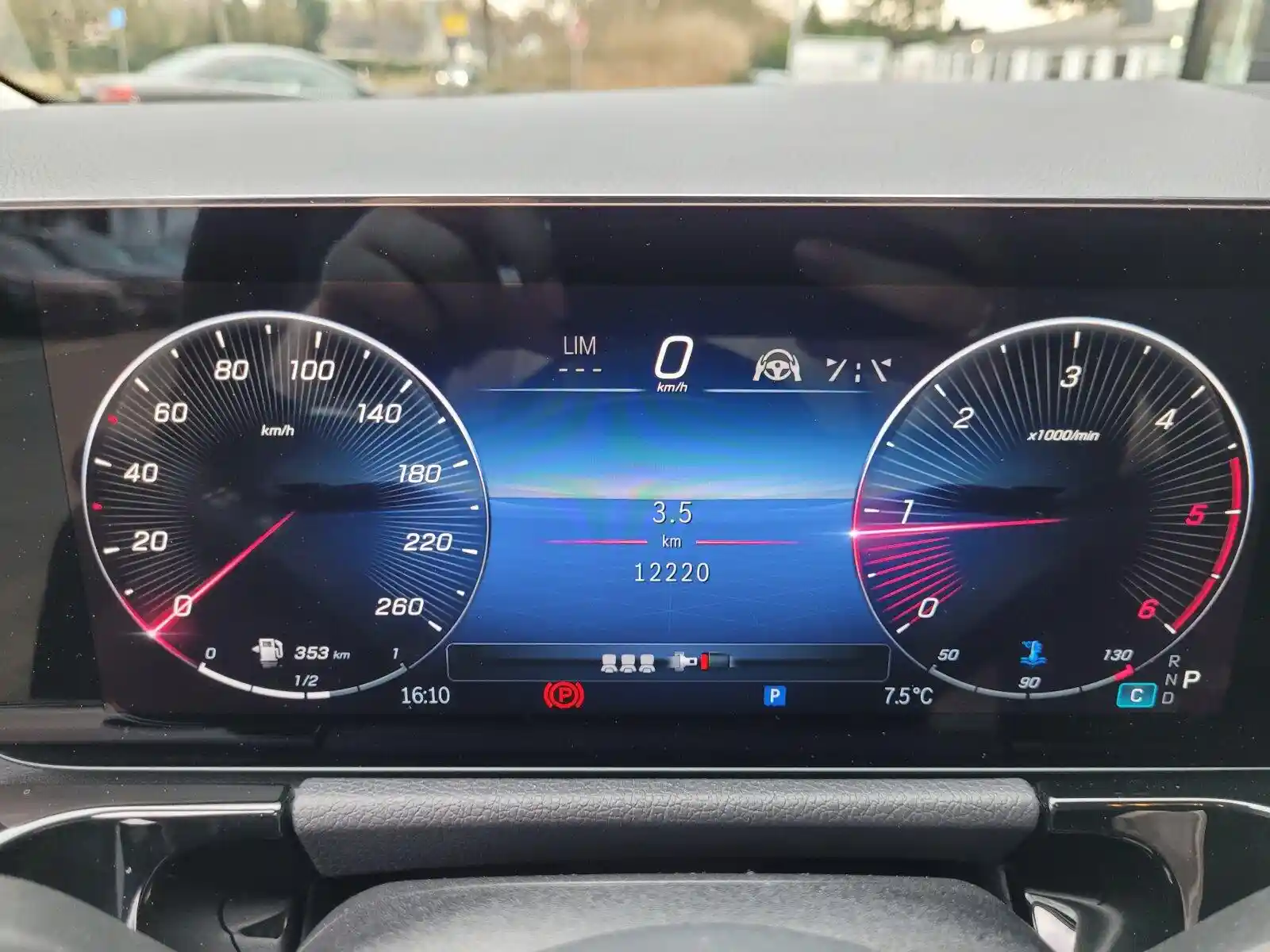 Mercedes-Benz B 200