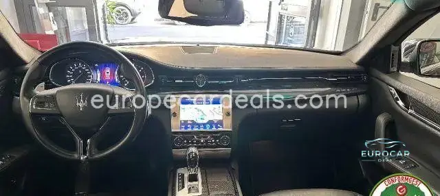 Maserati Quattroporte