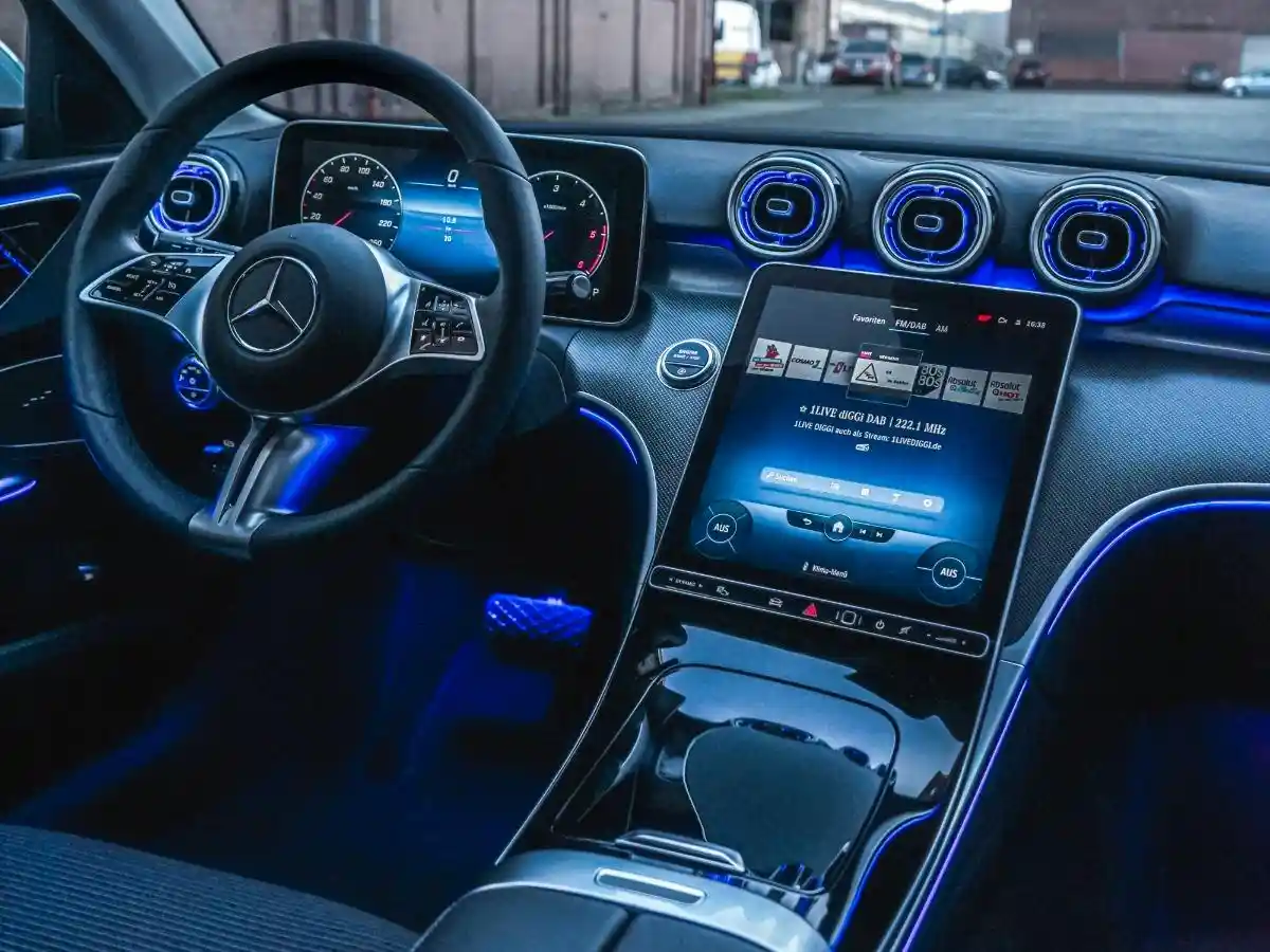 Mercedes-Benz C 220