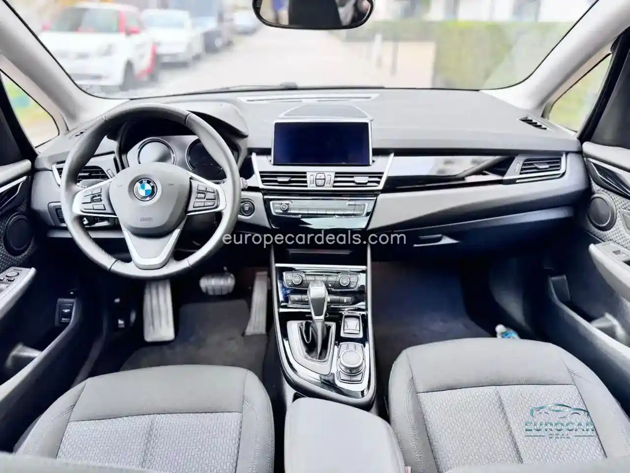 BMW 225