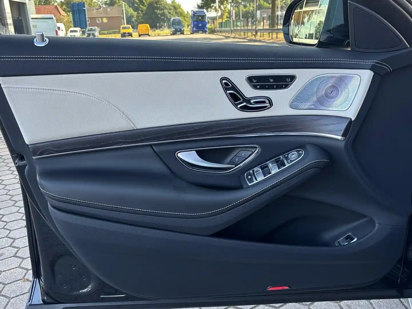 Mercedes-Benz S 400