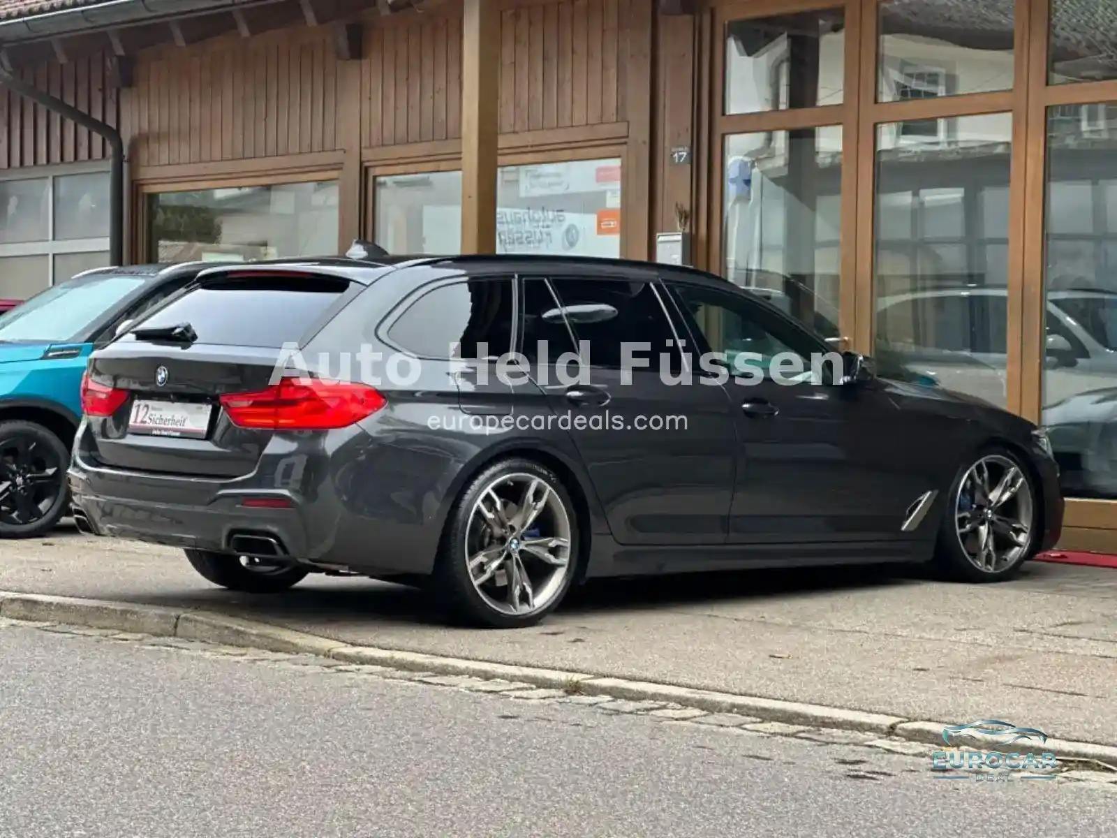 BMW M550