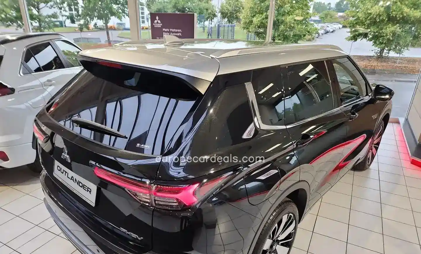 Mitsubishi Plug-in Hybrid Outlander