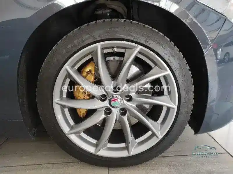 Alfa Romeo Giulia