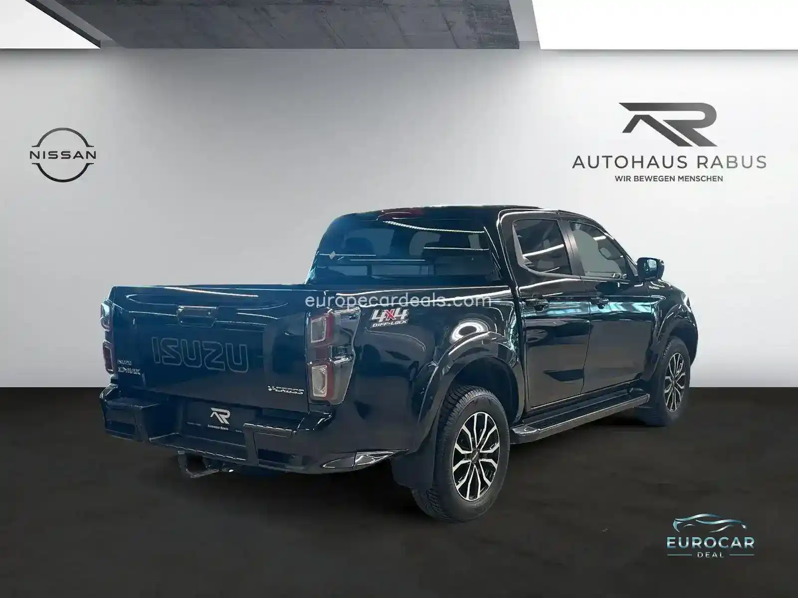 DoubleCab 4WD AT V-Cross Kam SHZ AHK Apple