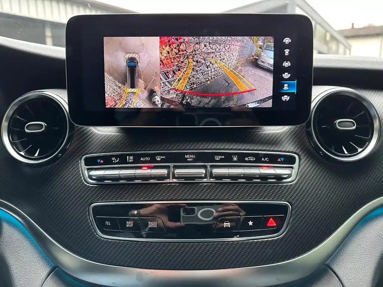 Mercedes-Benz V 250