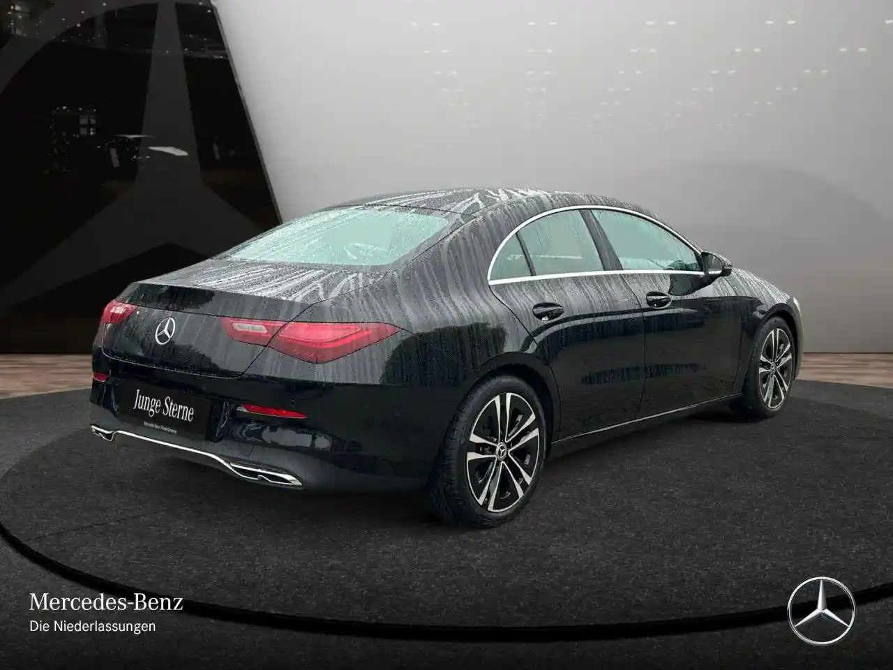 Mercedes-Benz CLA 180