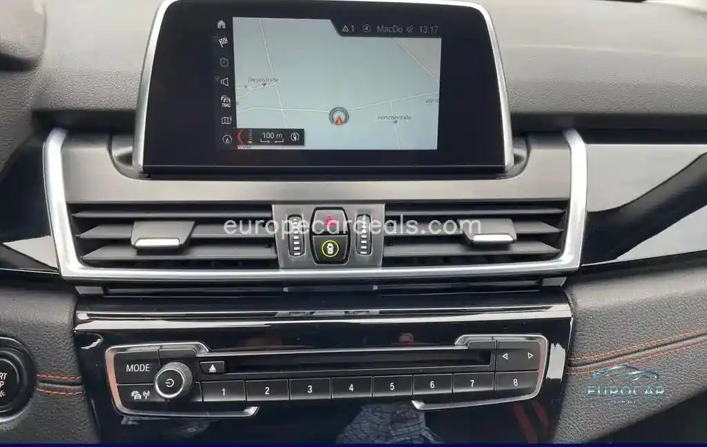 BMW 218